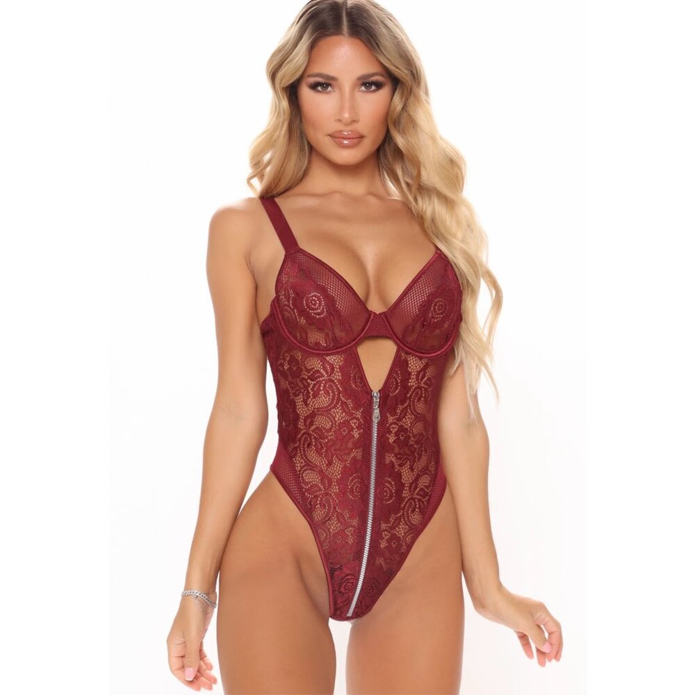 Fashion Nova ✦ See You In The Bedroom Lace Teddy ✦ Wine Zipper Underwire Thong M